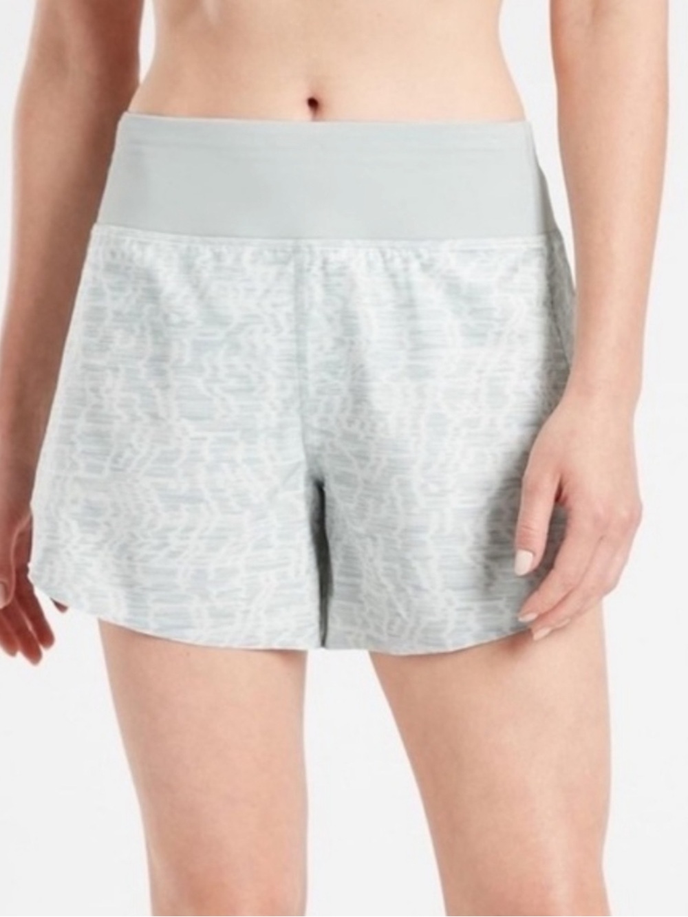 NWOT: Athleta Printed Run With It 3.5 Shorts | Size: 1X